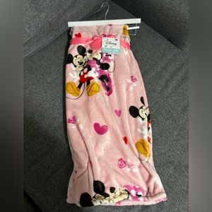 Mickey Mouse Valentine’s throw